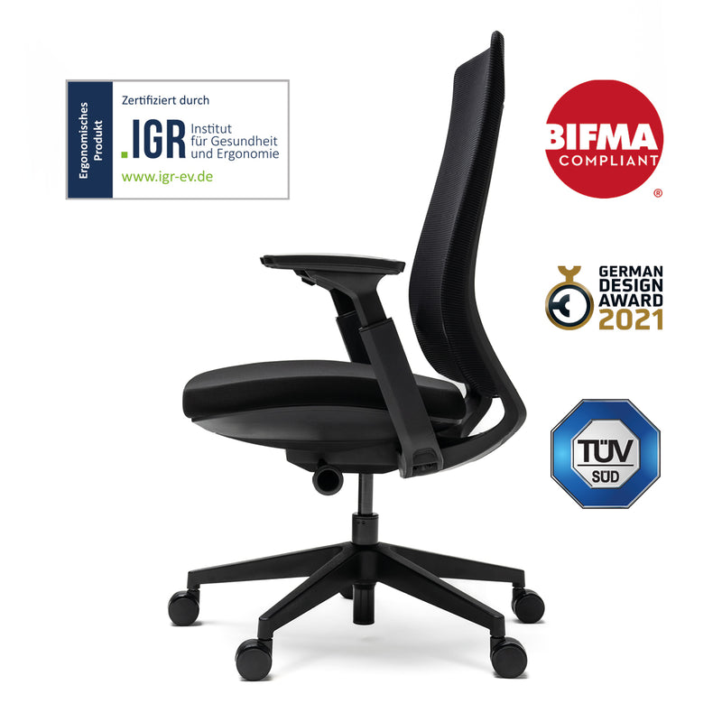 Yaasa Chair Essential mit IGR-Zertifikat, BIFMA-Zertifikat, TÜV-Zertifikat und German Design Award.