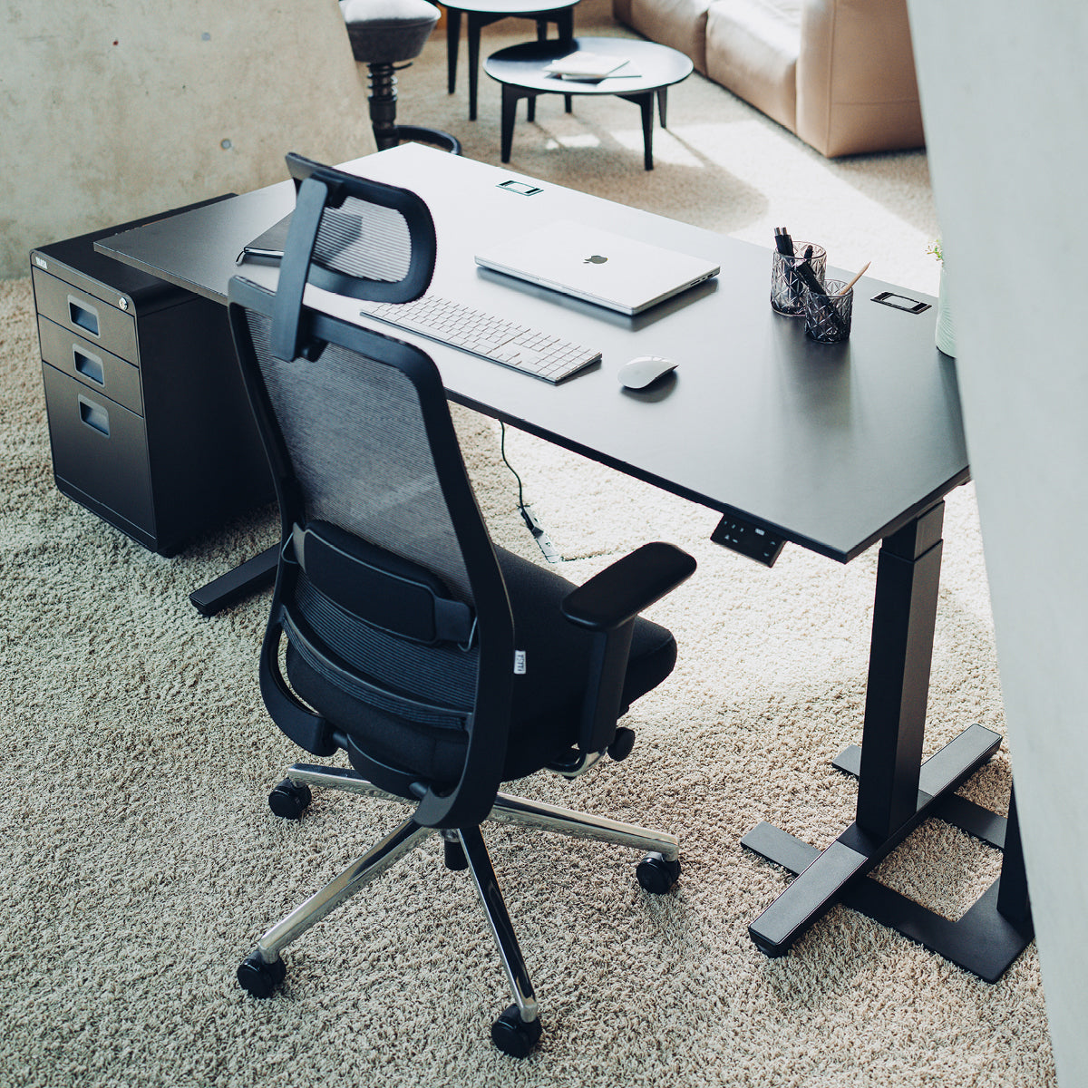Desk Expert for maximum stability and ergonomics | Yaasa