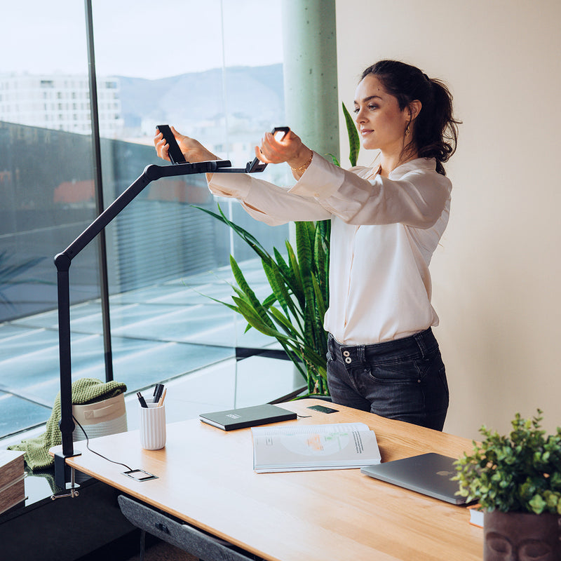 Lamp Essential - LED Desk Lamp