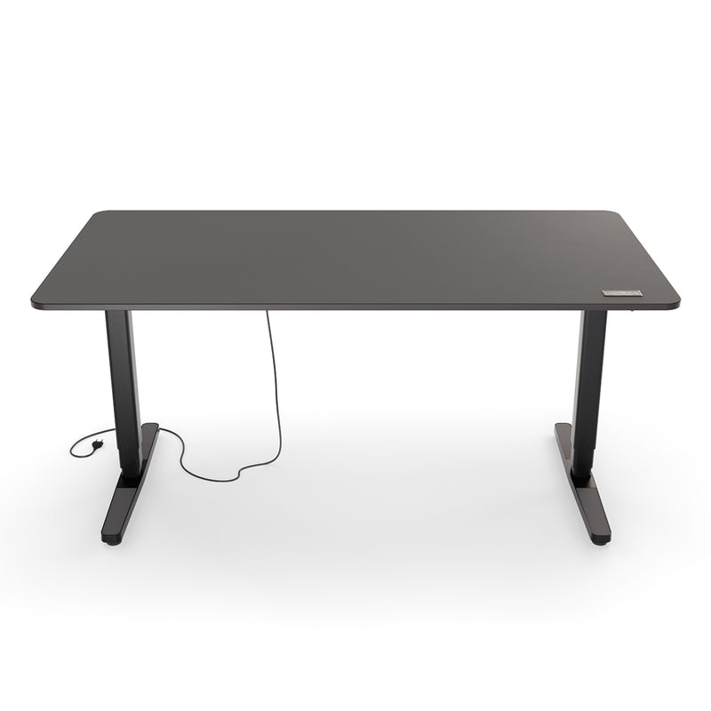 Desk Pro 2 mit schwarzem Tischgestell und Tischplatte in der Farbe Dunkelgrau/Schwarz.